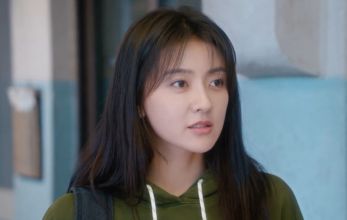 Белое оливковое дерево