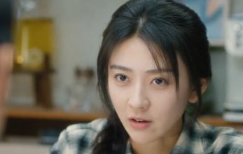 Белое оливковое дерево